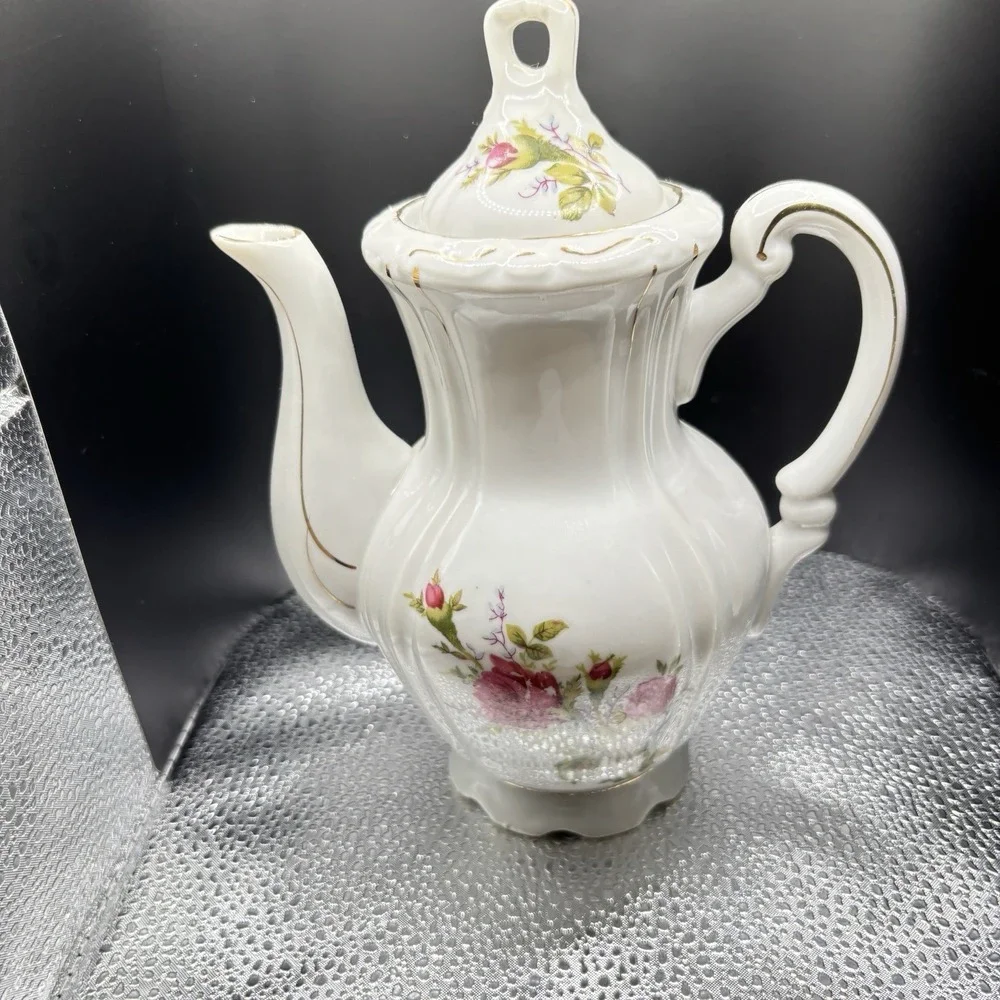 VTG Unmarked Porecelain Coffee Pot & Lid Pink Roses Gold Cottage Core Country